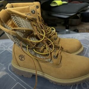 Timberland open weave boots size 6.5 GUC US